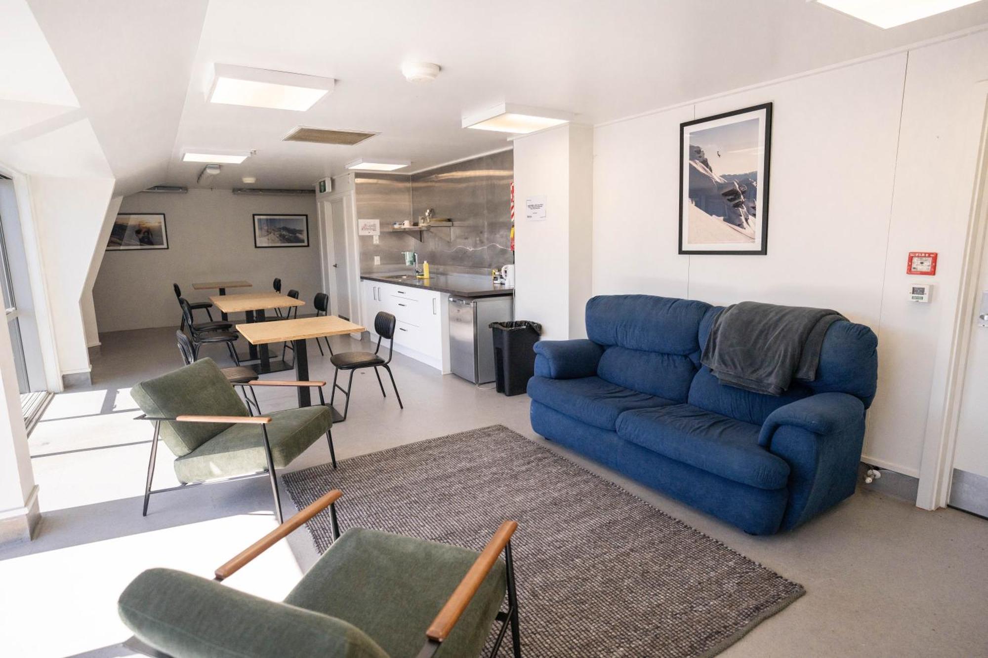 The Brownston Hostel Wanaka Exterior foto